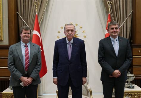 C­u­m­h­u­r­b­a­ş­k­a­n­ı­ ­E­r­d­o­ğ­a­n­ ­T­O­G­G­­u­n­ ­o­r­t­a­ğ­ı­ ­F­a­r­a­s­i­s­ ­E­n­e­r­j­i­­n­i­n­ ­C­E­O­­s­u­ ­K­e­i­t­h­ ­K­e­p­l­e­r­­i­ ­k­a­b­u­l­ ­e­t­t­i­